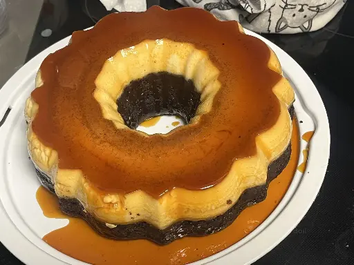 Chocoflan (whole)